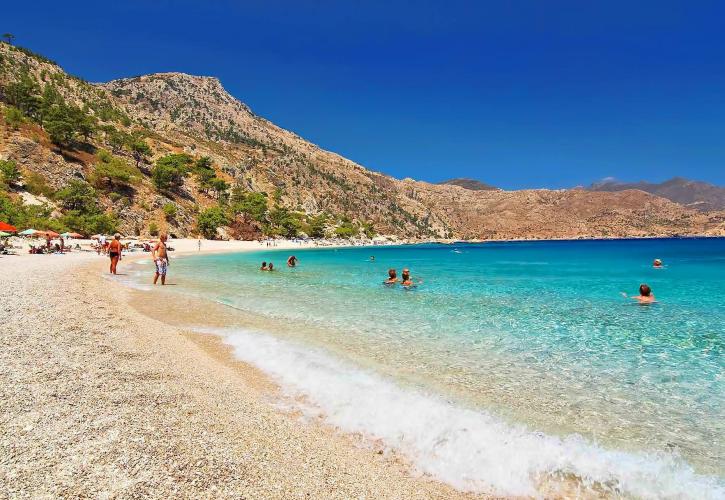 Πιστοί στα ταξίδια εσωτερικού παραμένουν οι Έλληνες