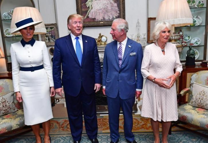 O Τραμπ έχρισε τον Κάρολο «Πρίγκιπα των Φαλαινών»