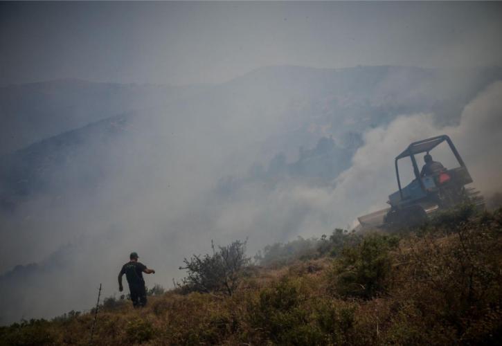 Συνεχίζεται η μάχη με τις φλόγες στην Εύβοια - Νέες αναζωπυρώσεις