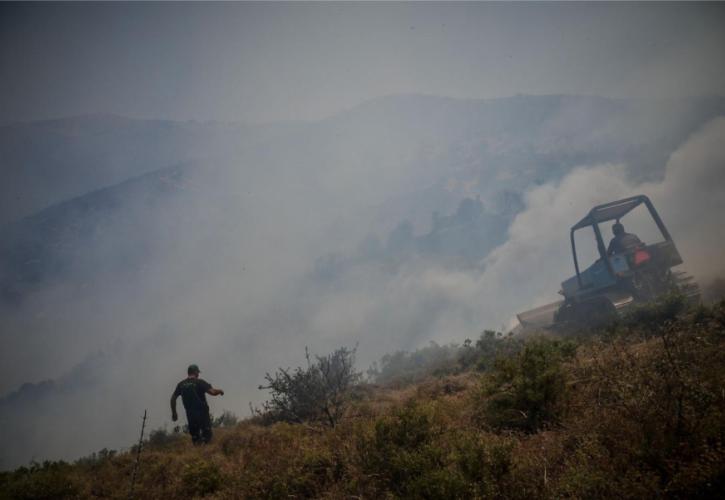 Συνεχίζεται η μάχη με τις φλόγες στην Εύβοια - Νέες αναζωπυρώσεις