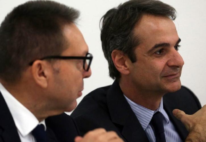 Συνάντηση Στουρνάρα – Μητσοτάκη – Στο επίκεντρο το σχέδιο μείωσης των «κόκκινων δανείων» της ΤτΕ