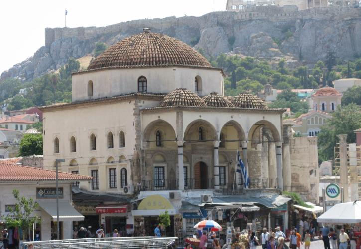 Στο έλεος των «τσαντάκηδων» το ιστορικό κέντρο της Αθήνας