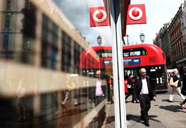 Η Vodafone επαναφέρει τις χρεώσεις roaming για τους Βρετανούς στην ηπειρωτική Ευρώπη