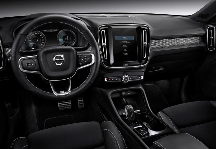 Volvo: Ανακαλεί 507.000 οχήματα λόγω κινδύνου φωτιάς