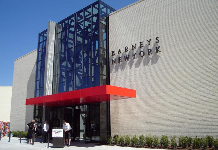 Χρεοκοπεί η διάσημη αλυσίδα καταστημάτων Barneys στις ΗΠΑ