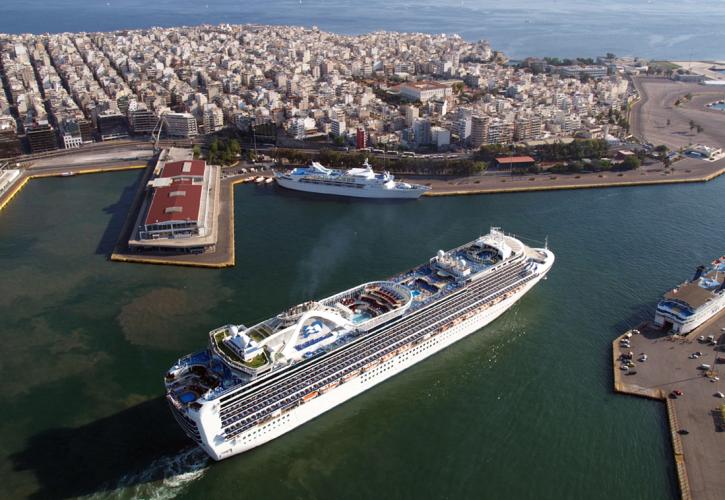 Κανονικά τα δρομολόγια των πλοίων από το λιμάνι του Πειραιά