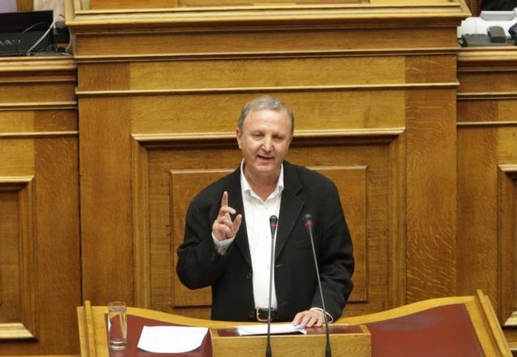 Βουλευτής του ΣΥΡΙΖΑ προτείνει την αλλαγή ονόματος του κόμματος