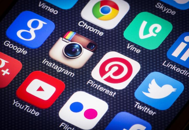 Αυστραλία: Απειλεί με πρόστιμο τα social media που επιτρέπουν τη διάδοση παραπληροφόρησης