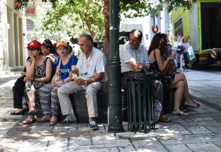 Καύσωνας: Συστάσεις και οδηγίες για τους ηλικιωμένους