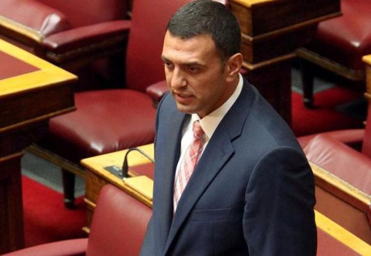 Κικίλιας: Αυστηρή απαγόρευση καπνίσματος στις παιδικές χαρές