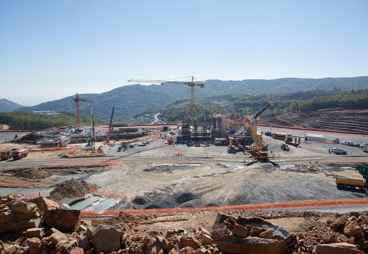 ΥΠΕΝ: Εκδίδονται άμεσα οι άδειες για τις Σκουριές