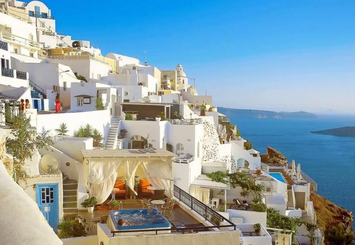 Αυξάνονται και πληθαίνουν τα ξενοδοχεία στην Ελλάδα