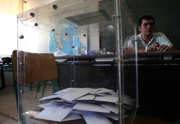 Δημοσκόπηση Pulse: Στις 13,5 μονάδες η διαφορά ΝΔ - ΣΥΡΙΖΑ
