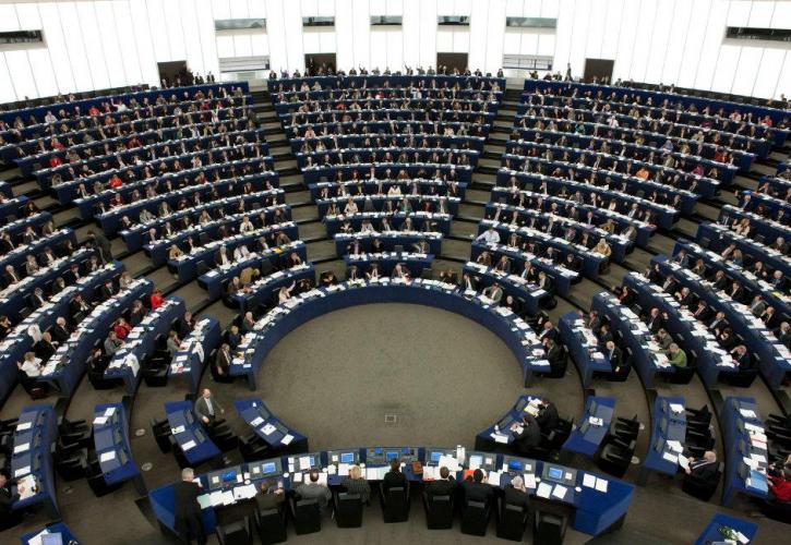 ΕΕ: Αγωγή κατά της Κομισιόν από τη νομική υπηρεσία του Ευρωπαϊκού Κοινοβουλίου
