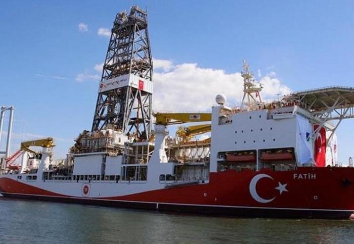 H EE σκληραίνει τη θέση της κατά της Τουρκίας που εξακολουθεί να προκαλεί