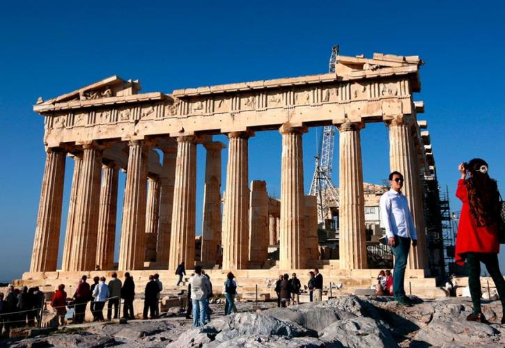 Τουρισμός: Απώλειες για Ελλάδα, κέρδη για Ισπανία και Κύπρο