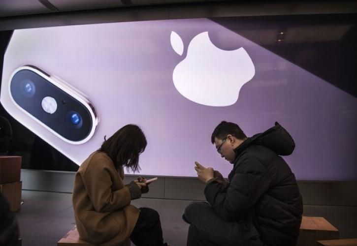 Γυρίζουν την πλάτη στα iPhone οι κινέζοι καταναλωτές