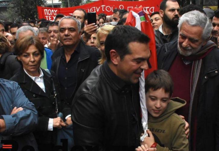 Η «αστυνομοκρατία» επαναφέρει τον ΣΥΡΙΖΑ στο αριστερό του πρόσημο