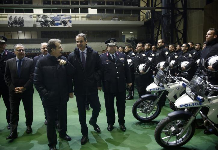 Μητσοτάκης: Ο αστυνομικός πρέπει να βρίσκεται στο δρόμο, όχι στα γραφεία
