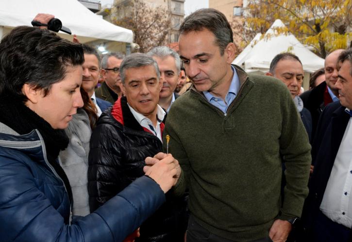 Μητσοτάκης: Έρχονται 2.858 προσλήψεις μόνιμων υπαλλήλων για το «Βοήθεια στο Σπίτι»