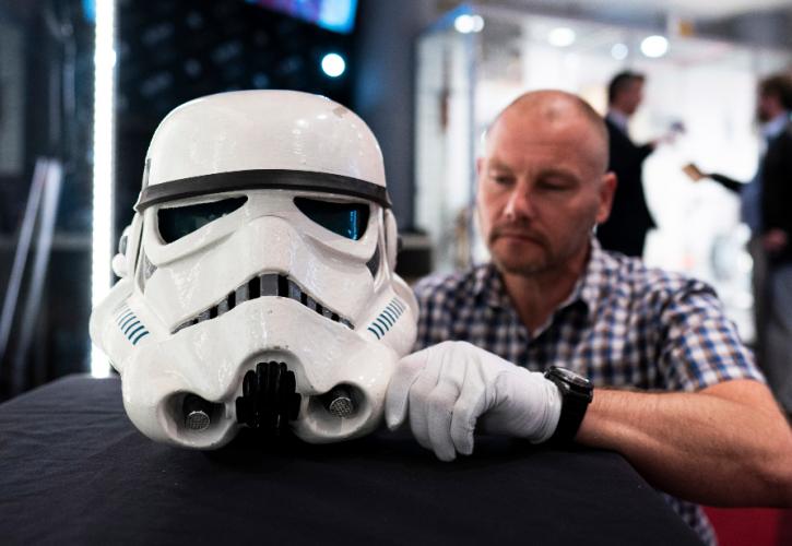 Star Wars: 75.000 δολάρια για ένα κράνος Stormtrooper (pics)