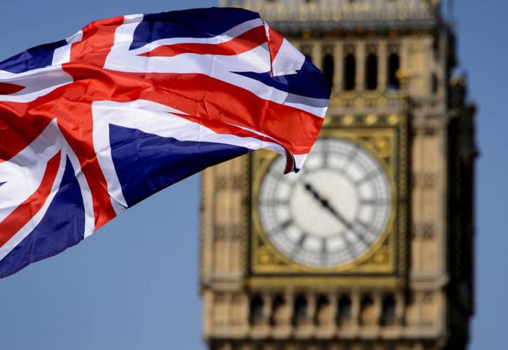 Ο Μπαρνιέ προειδοποιεί το Ηνωμένο Βασίλειο να τηρήσει τις δεσμεύσεις που απορρέουν από το Brexit