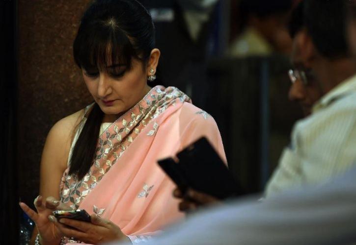 Η Ινδία ξεπέρασε τις ΗΠΑ κι έγινε η 2η μεγαλύτερη αγορά smartphone στον κόσμο