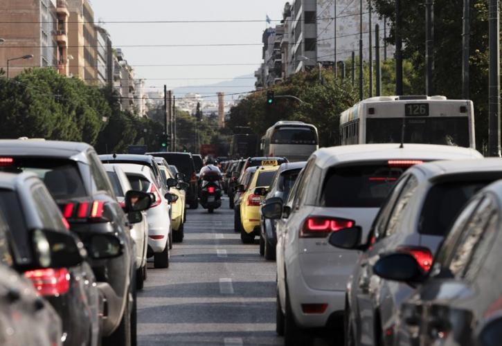 Έρευνα Ipsos: Τo 75% των Ευρωπαίων οδηγών παραδέχεται ότι δεν ακολουθεί πάντα τον ΚΟΚ