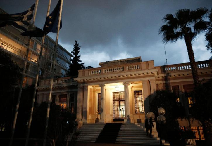 Στα κάγκελα οι βιομηχανίες μέσης τάσης - Η αναδίπλωση στον τίτλο των NY Times