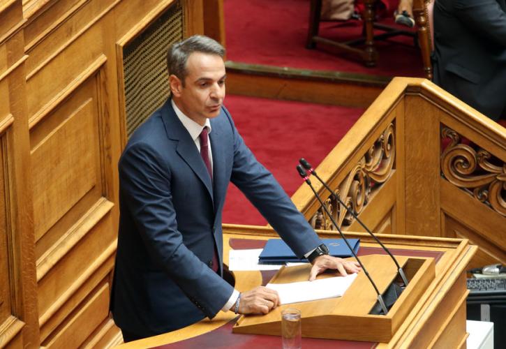 Μητσοτάκης: Το δημόσιο πανεπιστήμιο αντιστέκεται και παράγει