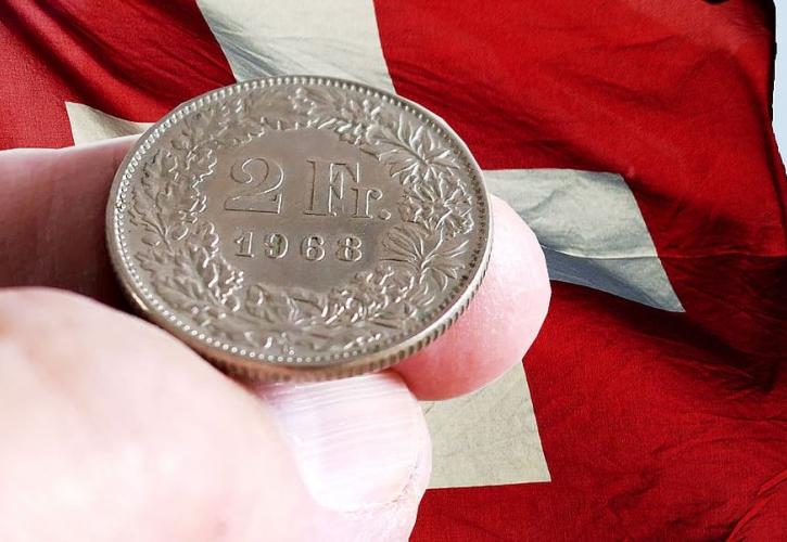 Γιατί το ελβετικό φράγκο έχει επιδοθεί σε ράλι