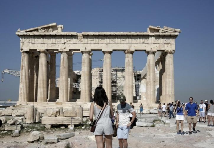 Αυξάνονται κατά 10% οι Ρώσοι τουρίστες το φθινόπωρο στην Ελλάδα