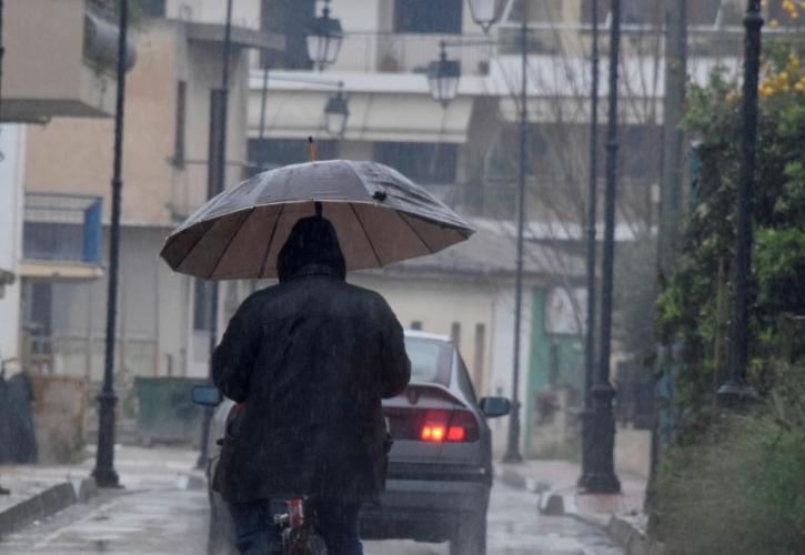 Σε κλοιό κακοκαιρίας από σήμερα και η Αττική