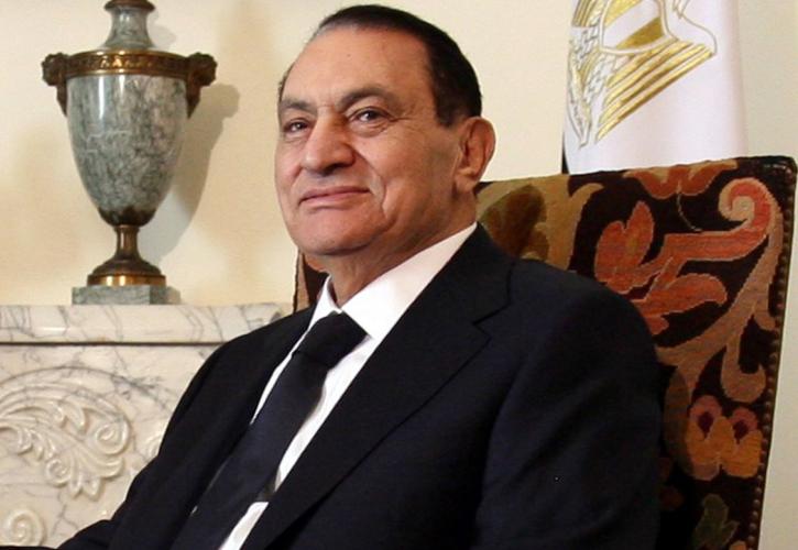 Πέθανε ο έκπτωτος πρώην πρόεδρος της Αιγύπτου Χόσνι Μουμπάρακ