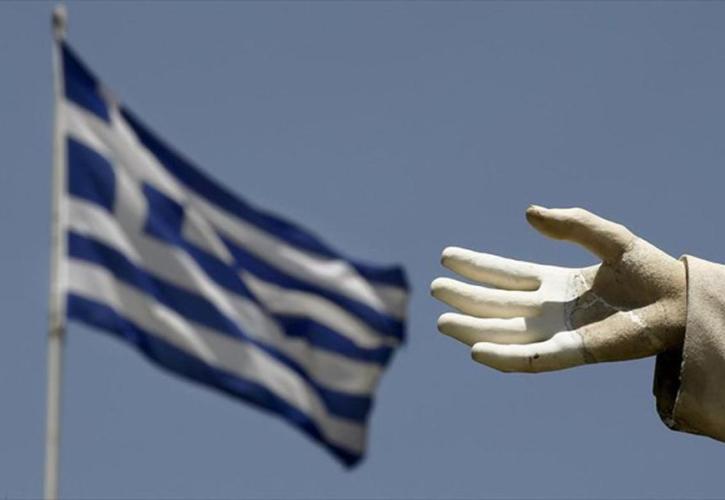 Handelsblatt: Στρατηγική μείωσης των στόχων για τα πλεονάσματα καταρτίζει ο Μητσοτάκης