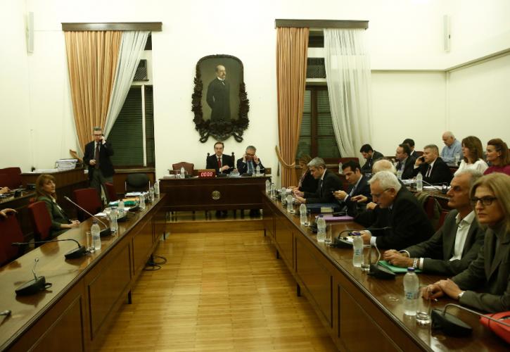 Αναβλήθηκε η συνεδρίαση της Προανακριτικής μετά την είσοδο Πολάκη - Τζανακόπουλου