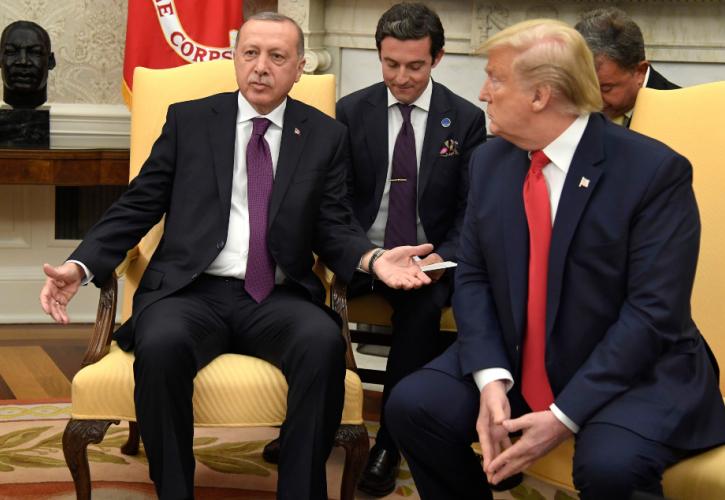 Στις ΗΠΑ ο Ερντογάν - Είμαστε φίλοι εδώ και πολύ καιρό δηλώνει ο Τραμπ