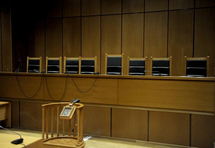 Μέτρα για τον κοροναϊό στα δικαστήρια ζητούν οι δικηγόροι