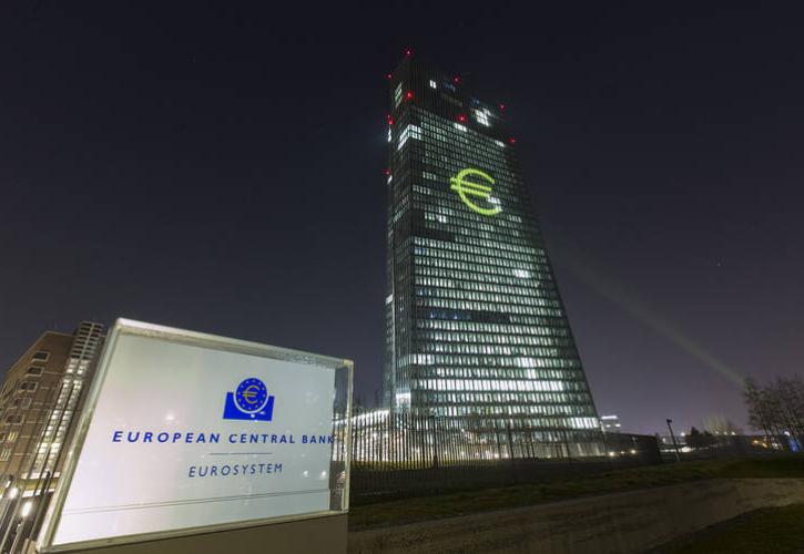 Reuters: Τουλάχιστον μία αύξηση των επιτοκίων της ΕΚΤ το 2018