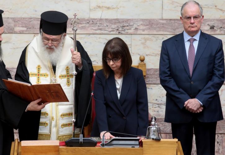 Η Κατερίνα Σακελλαροπούλου είναι η πρώτη γυναίκα Πρόεδρος της Ελληνικής Δημοκρατίας