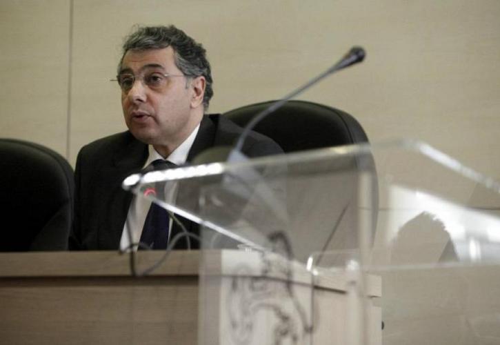 Κορκίδης: Να μη συζητήσουμε για τον κατώτατο μισθό έως το 2018