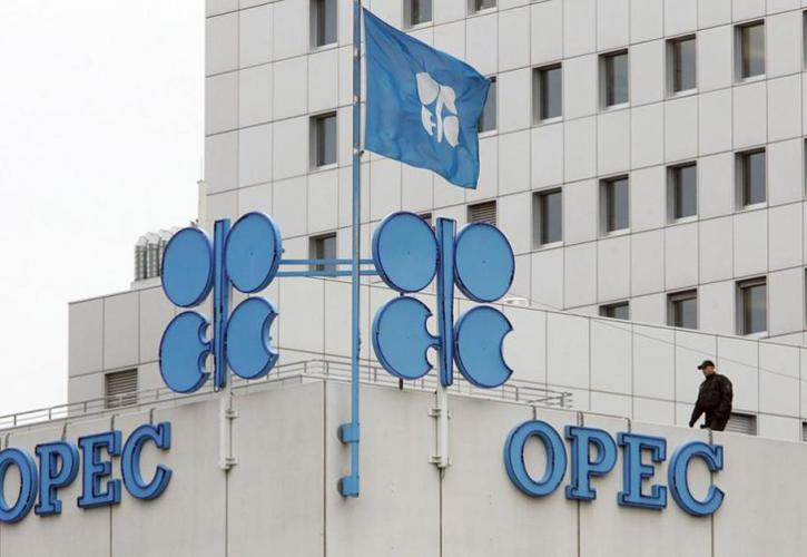 Πιέσεις ΗΠΑ για συμφωνία επί του πετρελαίου στον OPEC+ 