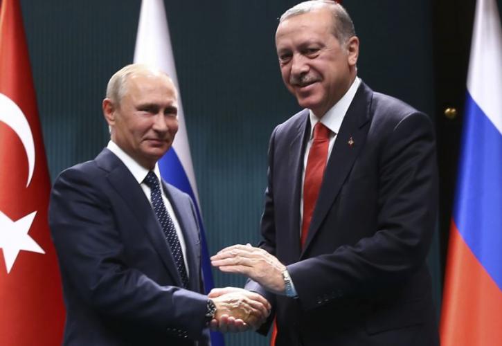 Τηλεφωνική επικοινωνία Ερντογάν - Πούτιν μετά τις αμερικανικές κυρώσεις για τους S-400