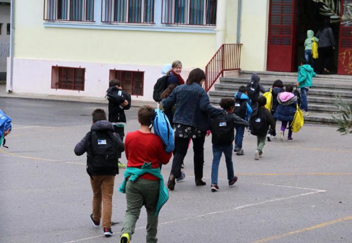 Eπιστροφή στο σχολείο: Αυξήθηκαν οι αυτοκαταστροφικές συμπεριφορές στους εφήβους