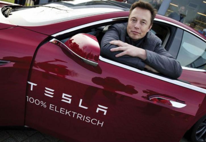 Η μετοχή της Tesla έχει πατήσει «γκάζι»