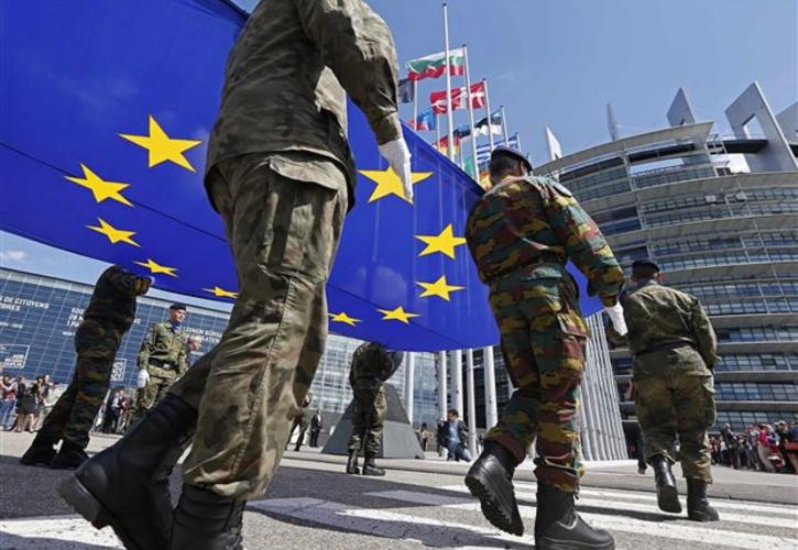 Ξεπέρασαν τα 1,91 τρισ. δολάρια οι παγκόσμιες στρατιωτικές δαπάνες το 2019
