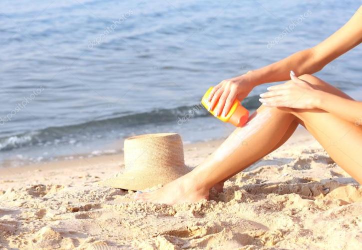 Plastic Free July: Πέντε αντηλιακά χωρίς πλαστικό