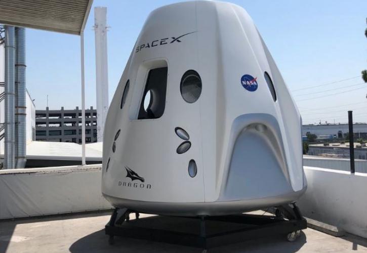 SpaceX: Στέλνει τουρίστες στο διάστημα ο Έλον Μασκ (vid)