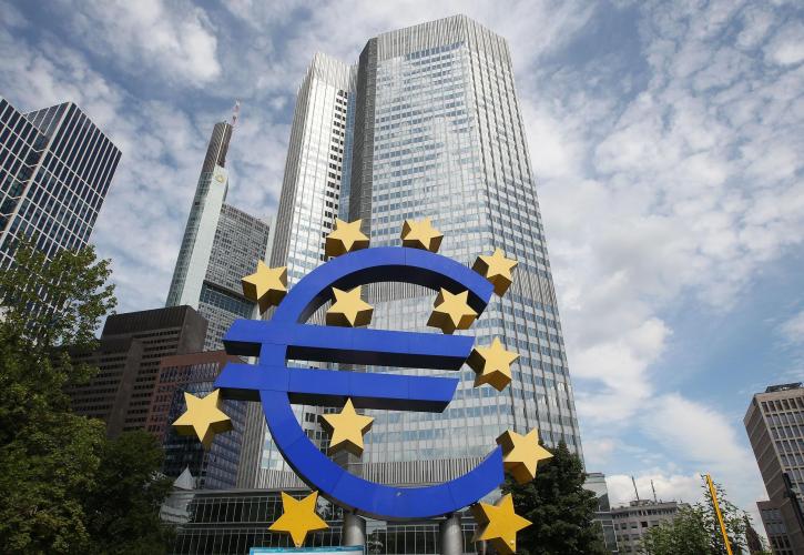 Ικανοποιημένη η κυβέρνηση από το πακέτο της ΕΚΤ – Διασφαλίζεται ρευστότητα 12 δισ. ευρώ