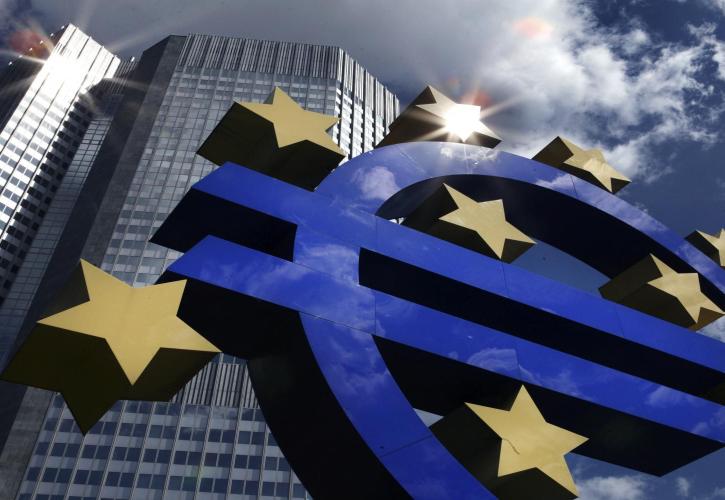 Κορυφώνεται η αντιπαράθεση Φρανκφούρτης - Βερολίνου